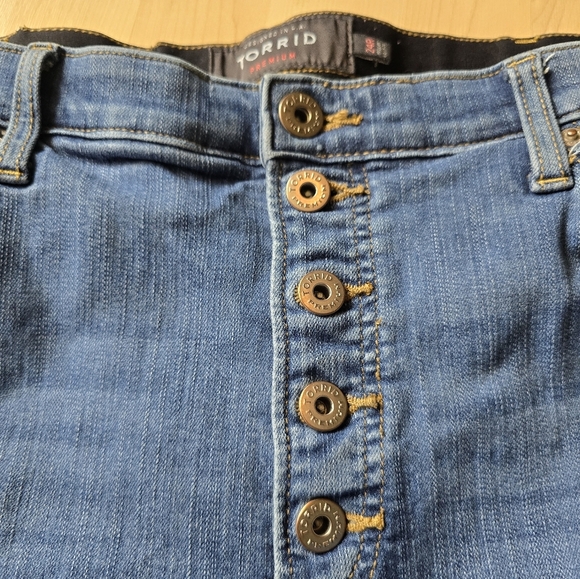 Torrid Premium Sky High Skinny Jeans Size 24 Regular - Picture 4 of 14